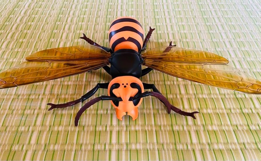 Amazon | 大きな BIG スズメバチ フィギュア 昆虫 アミューズ